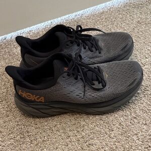 Hoka Men's Gray and Black Athletic Shoes